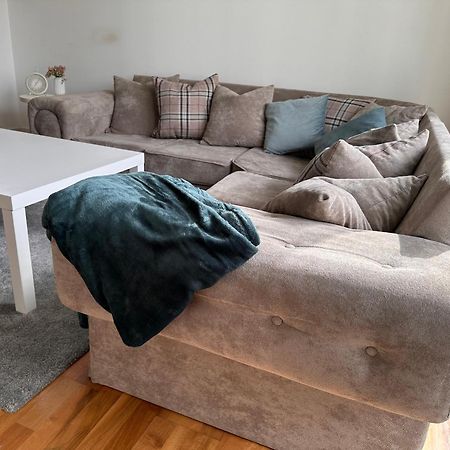 Centrally Located 1Br Apt Near Edg Cricket, University Of Bham, Priory Hospital & Cannon Hill Park Birmingham Bagian luar foto