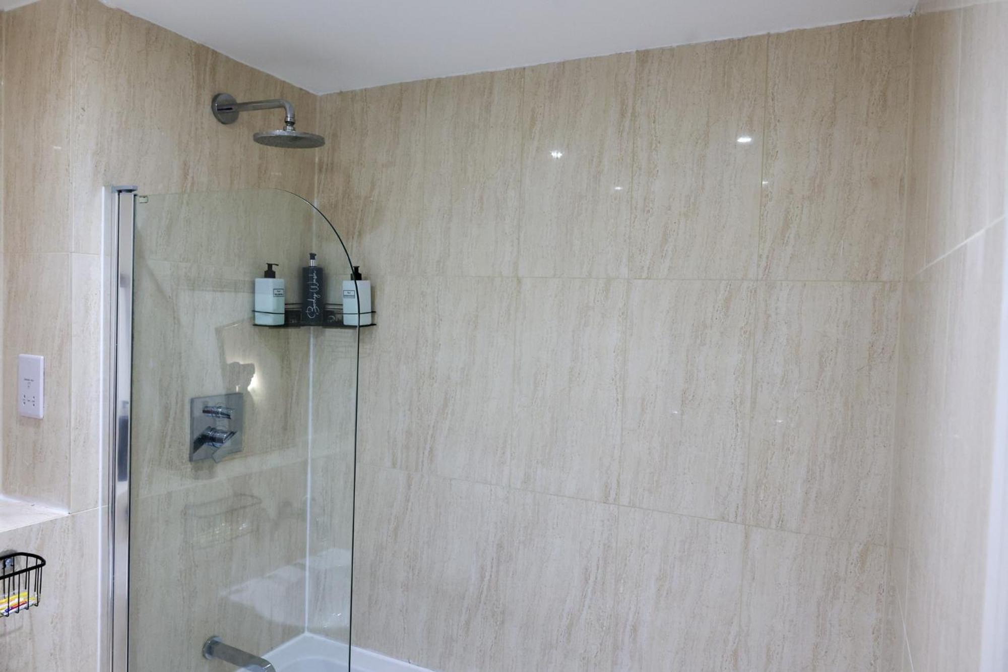 Centrally Located 1Br Apt Near Edg Cricket, University Of Bham, Priory Hospital & Cannon Hill Park Birmingham Bagian luar foto