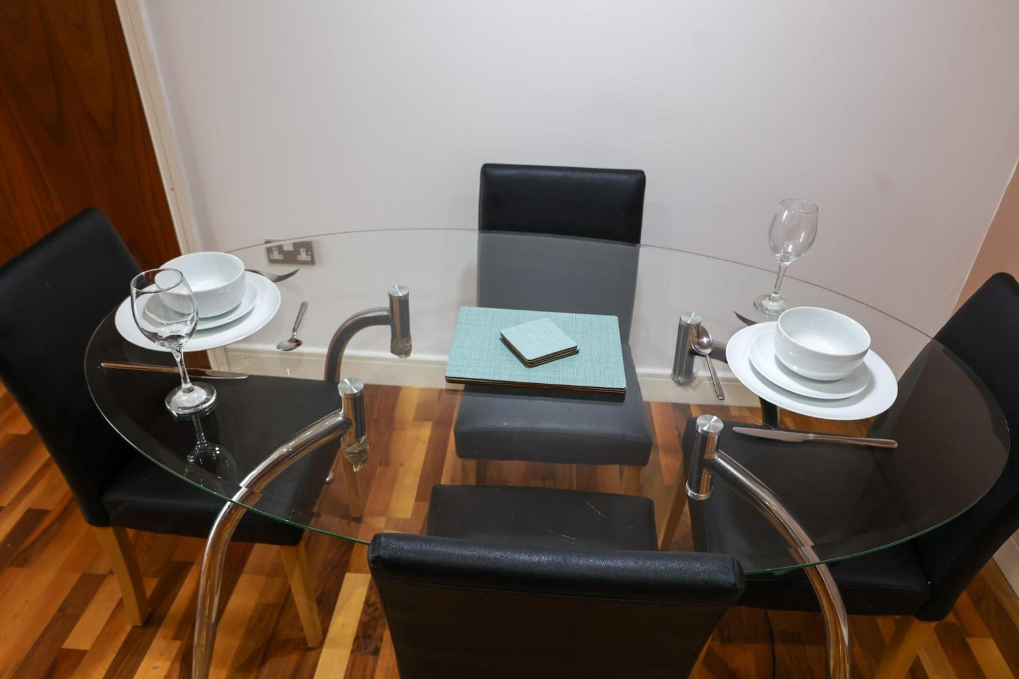 Centrally Located 1Br Apt Near Edg Cricket, University Of Bham, Priory Hospital & Cannon Hill Park Birmingham Bagian luar foto