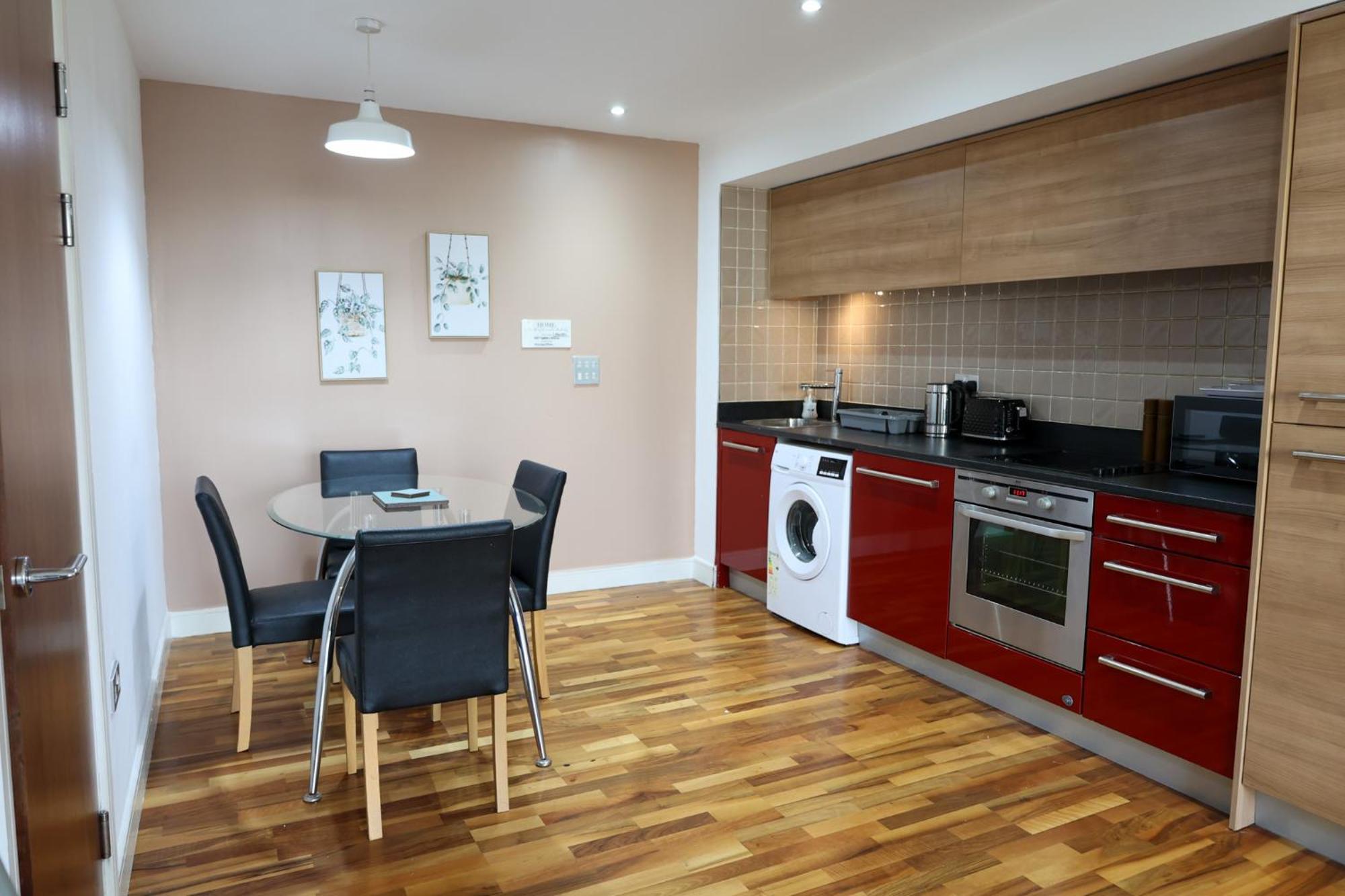 Centrally Located 1Br Apt Near Edg Cricket, University Of Bham, Priory Hospital & Cannon Hill Park Birmingham Bagian luar foto
